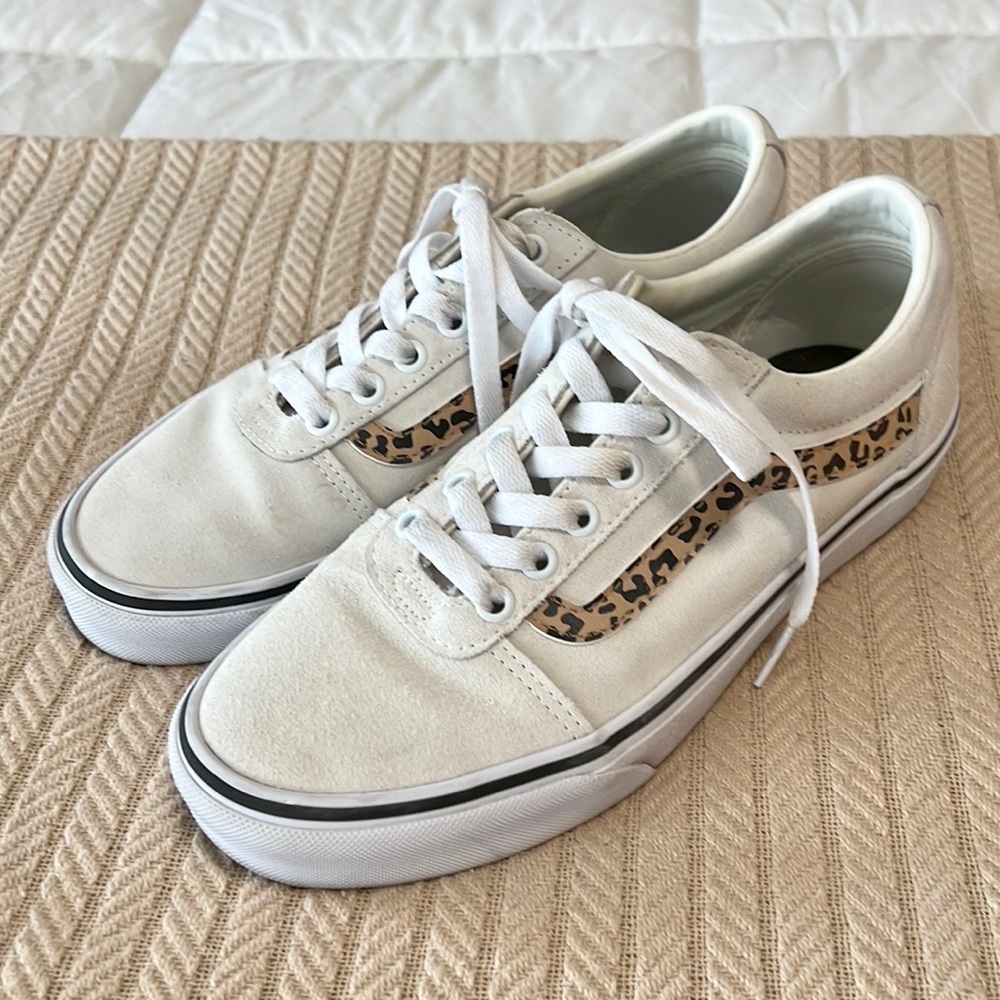 Womens off-white suede and leopard vans. Size 8